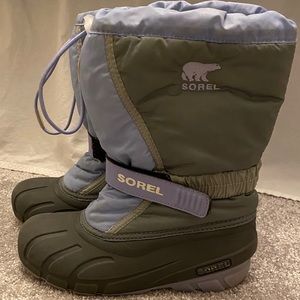 SNOW BOOTS
